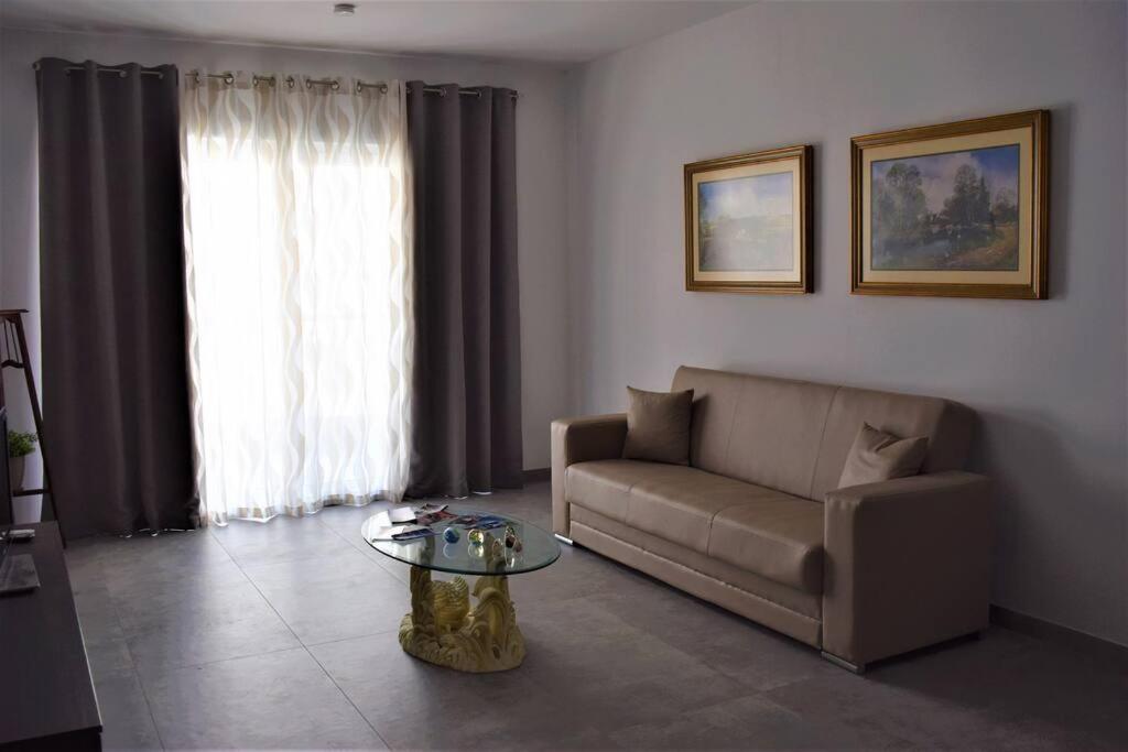 Lovely 3-Bedroom Apartment In L-Iklin エクステリア 写真