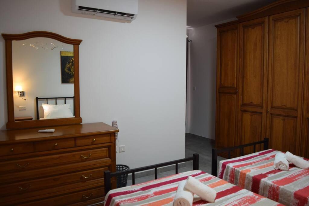 Lovely 3-Bedroom Apartment In L-Iklin エクステリア 写真